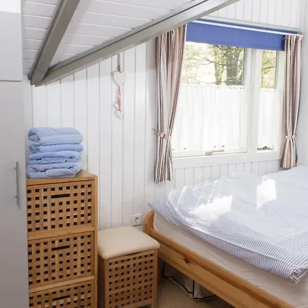 Dom wakacyjny Holnis 13 *